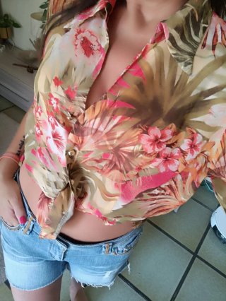 Camicia donna fantasia fiori mezza manica