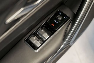 Jaguar F-Pace   2.0 I4 PHEV 404PS AWD Auto RDynamic SE