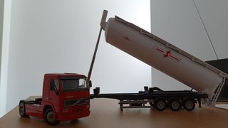 Camión Juguete Volvo FH12.420 + Semirremolque