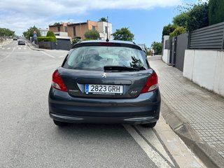 Peugeot 207 1.4