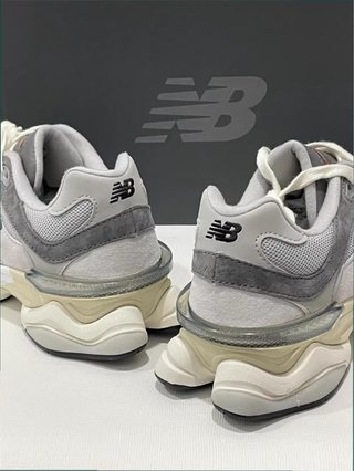 New Balance 9060 Gris Talla 37