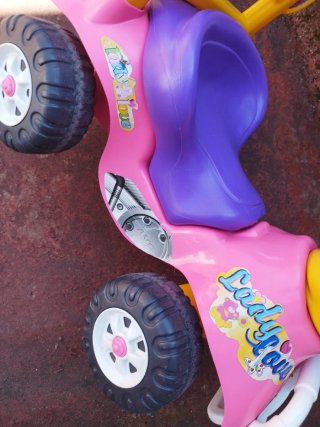 Moto Andador Infantil Rosa y Amarillo