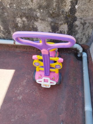 Moto Andador Infantil Rosa y Amarillo