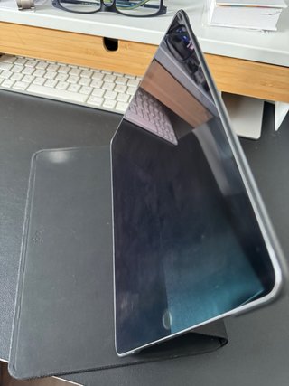 iPad Pro 9.7 32GB Negro + Teclado + Funda