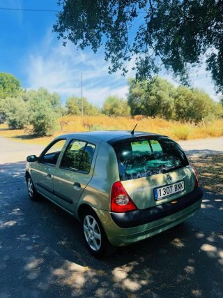 Renault Clio 2002