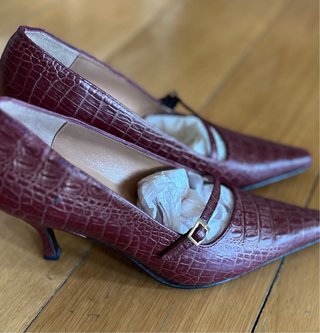 Zapatos de tacón TOOT rojos con hebilla