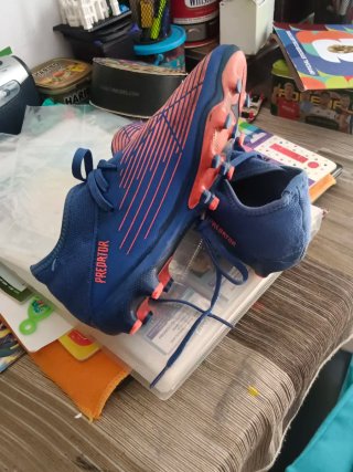 Zapatillas de fútbol Adidas niño azul/rojo