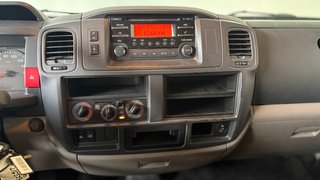 NISSAN NT400 35.131 Basico BP AA Cab Abatible Cort