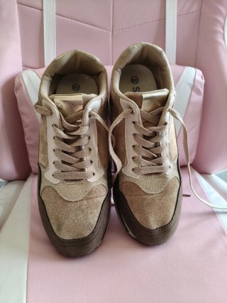 Zapatillas Beige y Marrones Talla 38