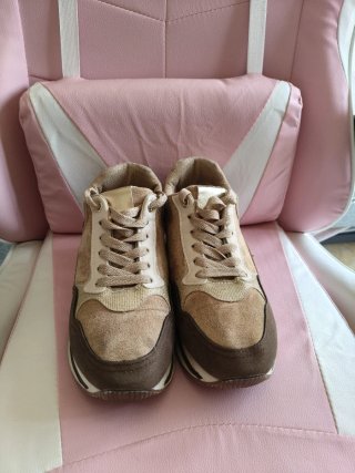 Zapatillas Beige y Marrones Talla 38