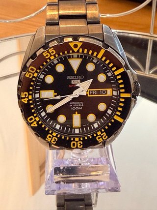 Seiko 5 Sports Monster Automático 24 Joyas