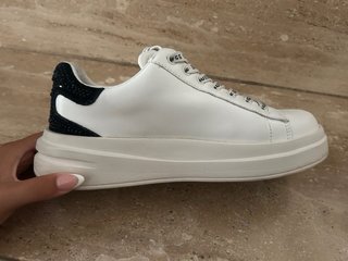 Bambas Guess Blancas y Negras