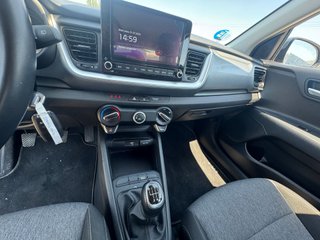 Kia Stonic 1.0 T-GDi MHEV MT Concept 74 kW (100 CV)