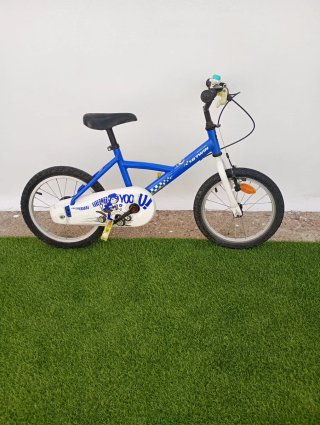 Bicicleta infantil azul