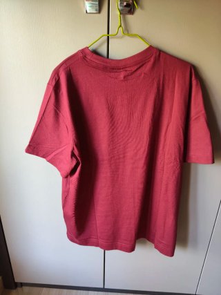 Camiseta H&M granate unisex Talla M