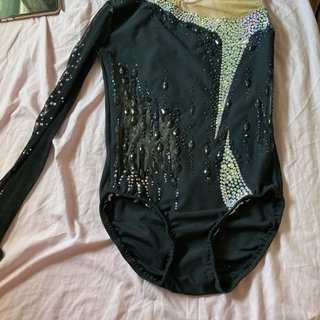 Maillot Negro y Beige para patinaje gimnasia etc