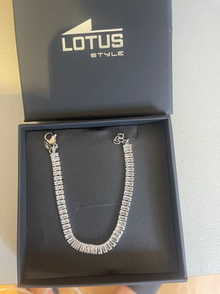 Pulsera de plata con circonitas