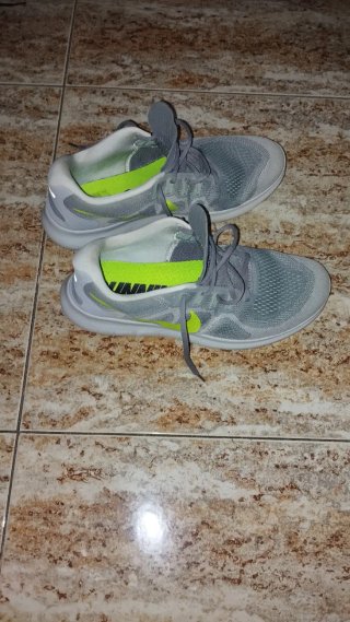Zapatillas Nike Running Hombre Gris/Verde