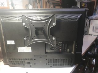 Televisión LG Negra  ( 26 pulgadas )