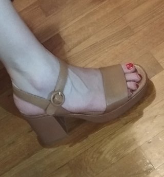 Sandalias Beige Tacón Plataforma Hebilla Tobillo
