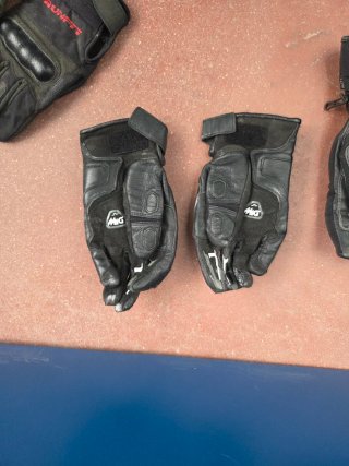 Guantes Moto cada pareja 5 € Talla M/L