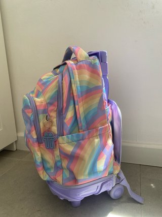 Mochila Totto con ruedas arcoíris