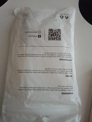 Funda móvil Shein arcoíris corazones