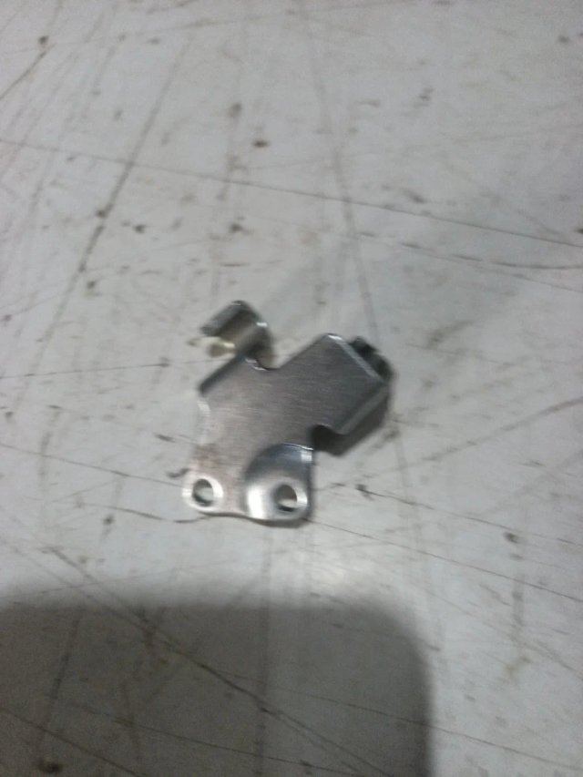 Soporte cables embrague Honda Dominator