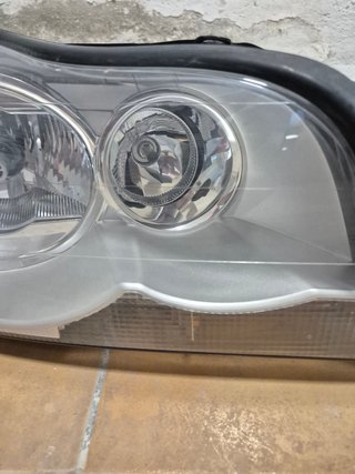 Faro Volvo XC90