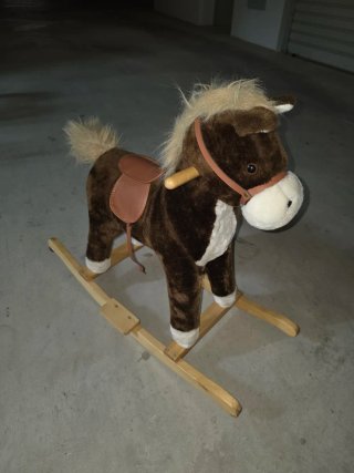 Cavallo a dondolo