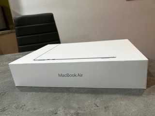 MacBook Air 13.6 M4 (2025), 512 GB