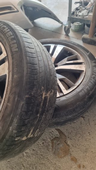 Llantas Peugeot 3008 con cubiertas Michelin