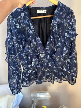 Blusa Tulip Creations floral volantes