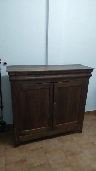 Cómoda de madera maciza