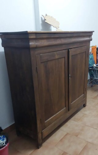 Cómoda de madera maciza