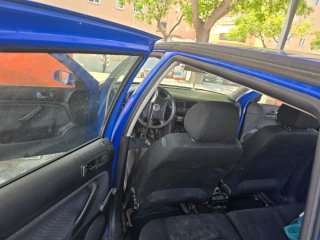Volkswagen Golf 2004