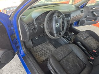 Volkswagen Golf 2004