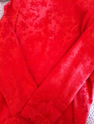 Traje MNG satinado estampado japonés L