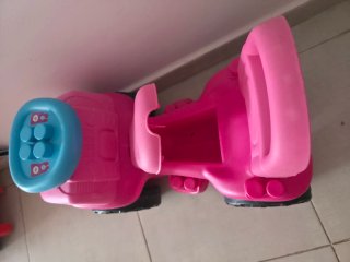 Correpasillos infantil rosa con volante