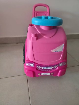 Correpasillos infantil rosa con volante