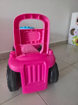 Correpasillos infantil rosa con volante