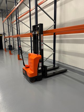 Apilador eléctrico nuevo