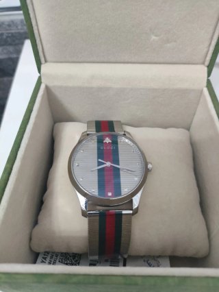 Reloj Gucci Plata y Verde