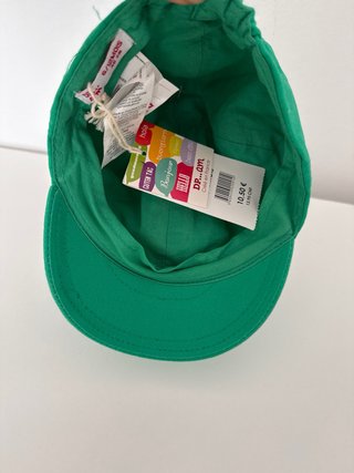 Gorro de sol verde bebé DP...am