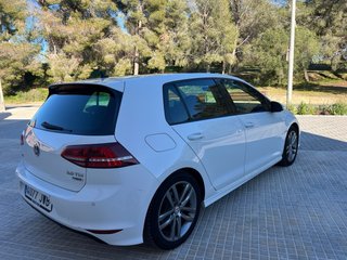 Volkswagen Golf 2.0 TDI 150 cv R-line