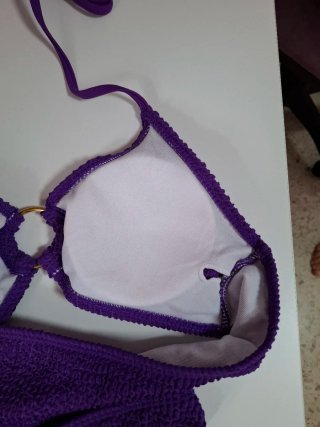 Conjunto bikini morado textura