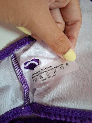 Conjunto bikini morado textura