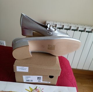 Mocasines dorados elegantes Talla 38/39