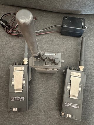 3 Walkie Talkies Yaesu