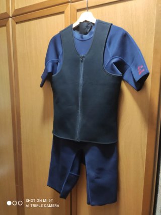Traje de neopreno OLAIAN azul